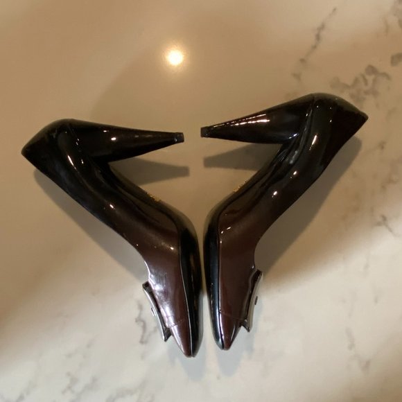 prada patent leather pumps w/ buckle - Picture 3 of 9